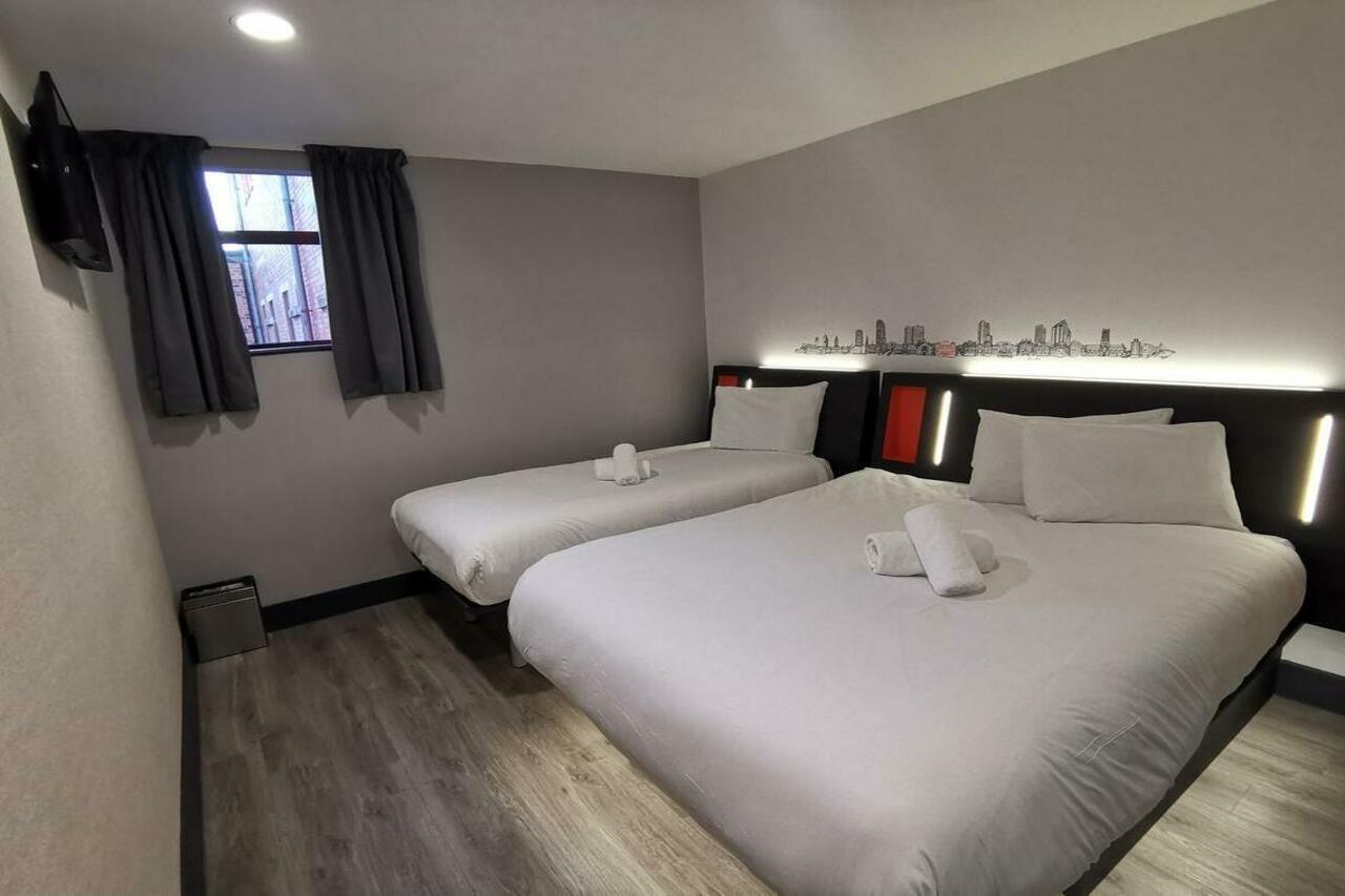 Easyhotel Cardiff Extérieur photo